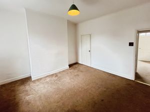 Dining Room- click for photo gallery